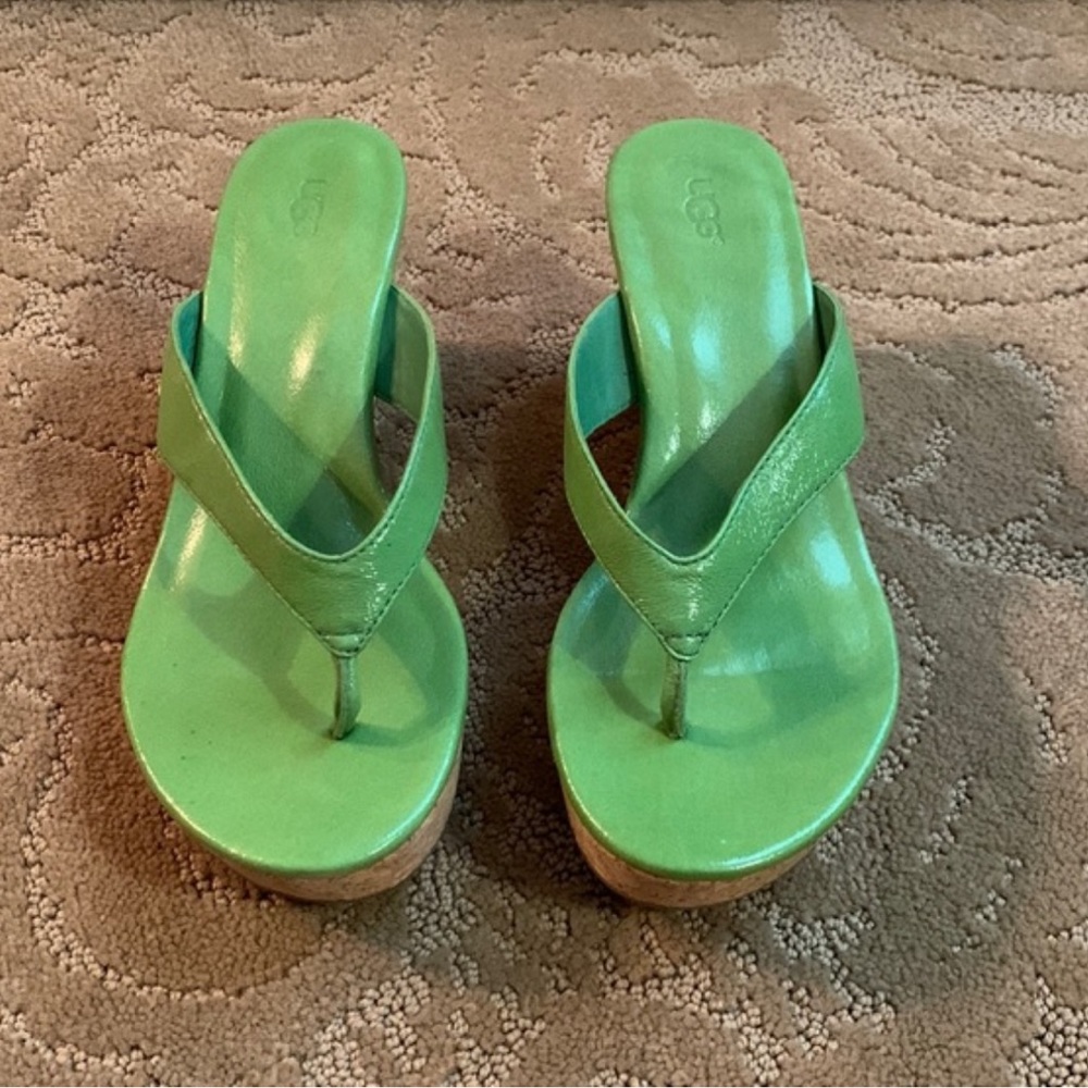 Woman’s UGG sandal wedges like new!